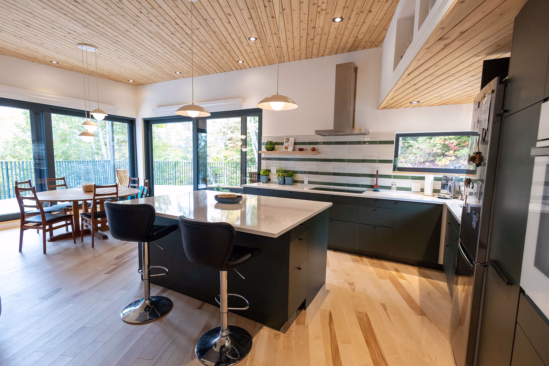 Cuisine ouverte Maison Toundra Construction Laurentides